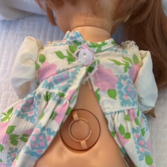 Cinnamon doll by Ideal Chrissy’s little sister very cute hair grows & goes nice - Picture 10 of 14